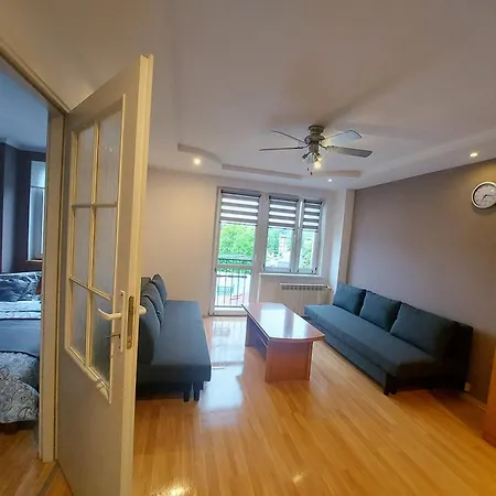 Apartament 14 Nowy Targ - słoneczne mieszkanie z widokiem na Tatry * Banska Wyzna